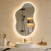 Asymmetrischer Metall-Wandspiegel mit LED-Akzent